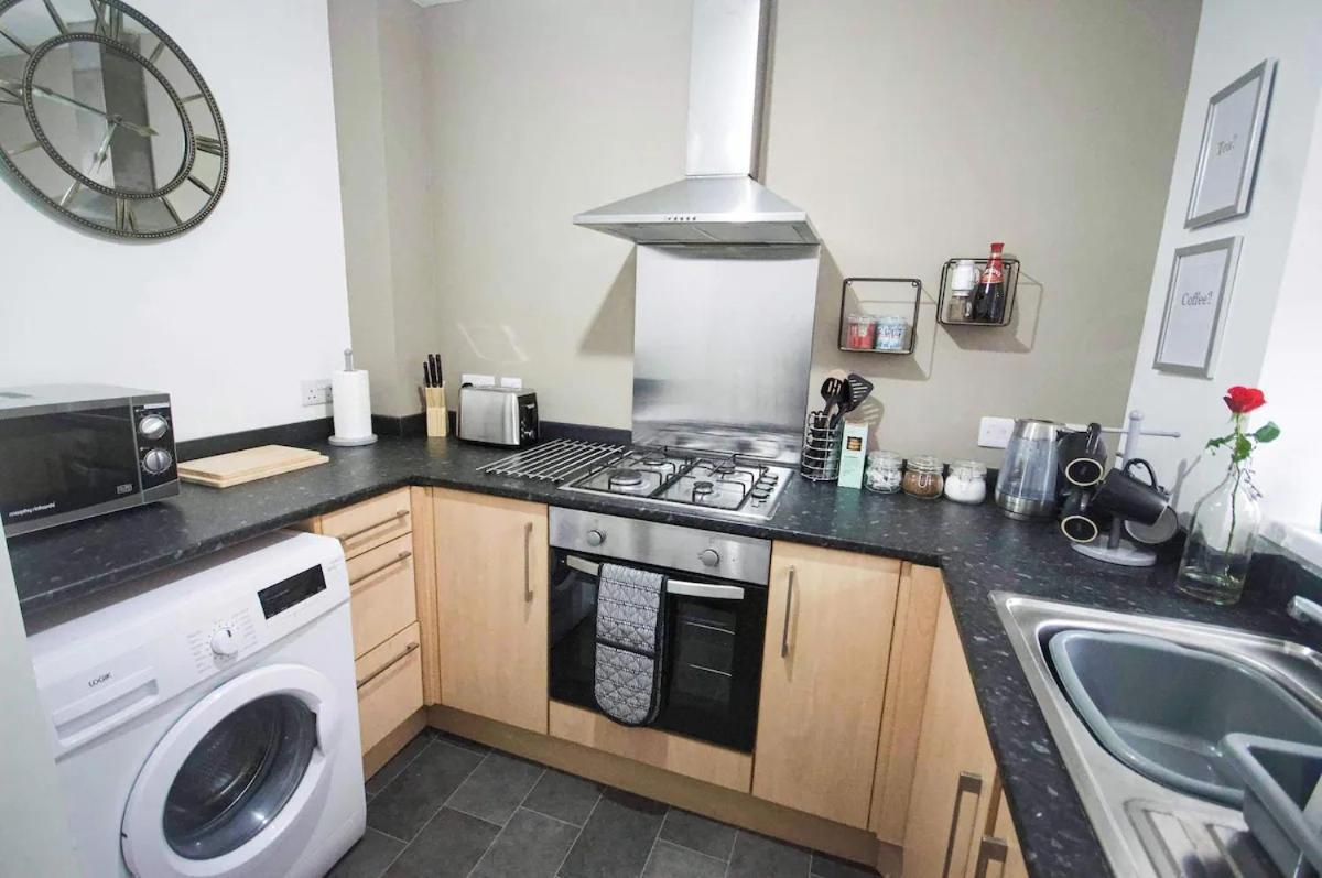 Affordable Digs Nr City Centre Sleeps5 Free Secure Parking Coventry Exterior foto